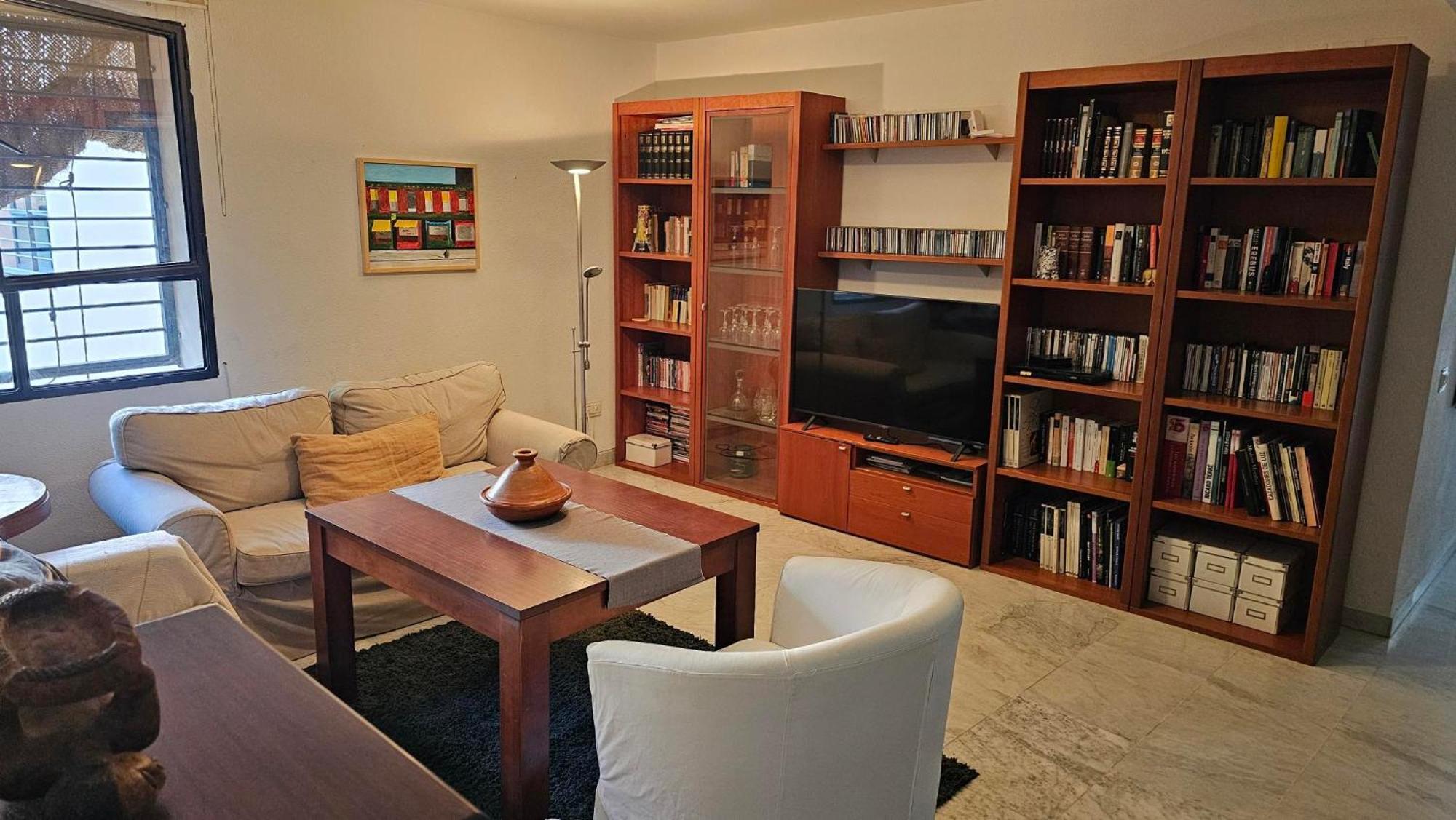 Centrally Located In Old Palace House Apartamento Sevilla