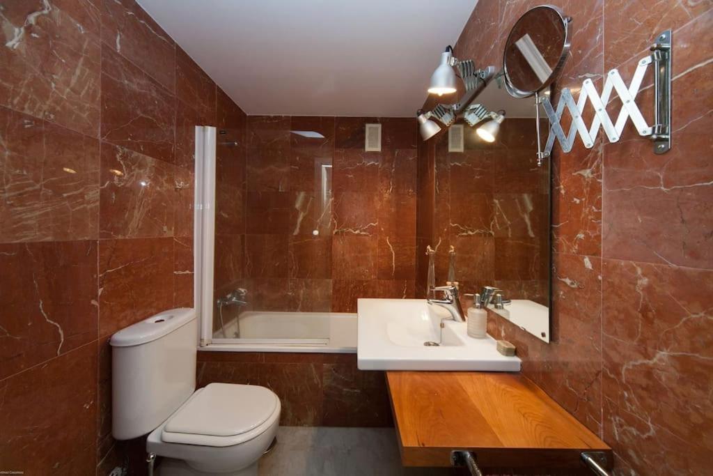 Centrally Located In Old Palace House Sevilha